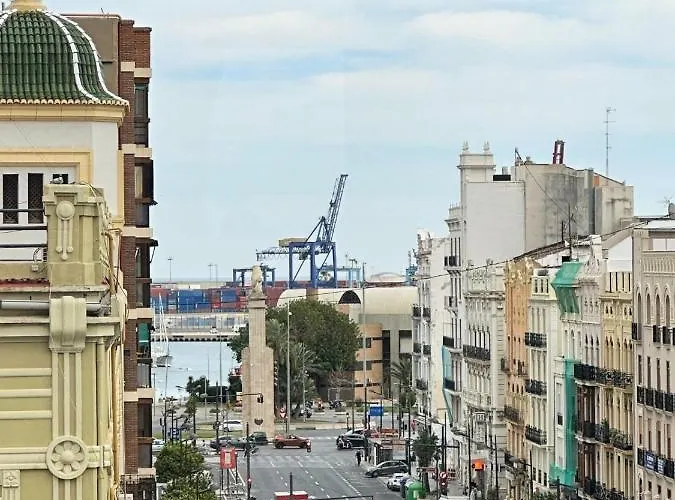 Апартаменты Your Sunny & Spacious Portview Валенсия