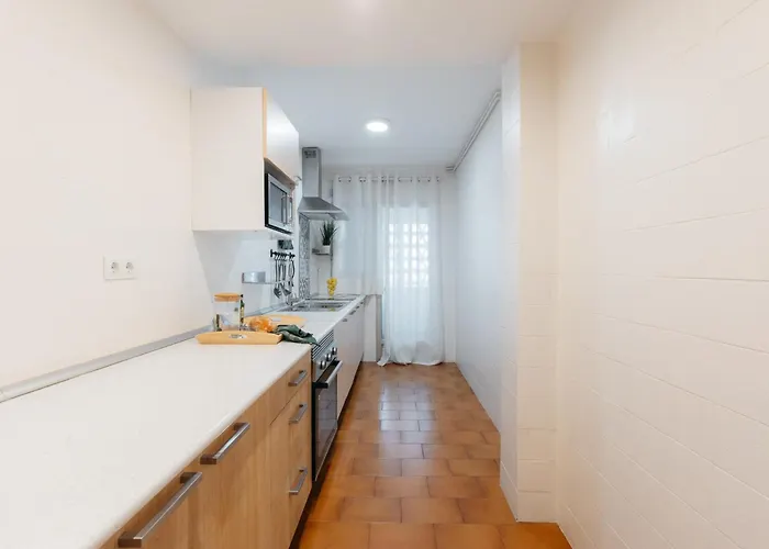 Your Sunny & Spacious Portview Валенсия